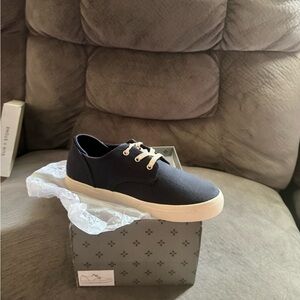 NWT sun stone 4y navy canvas shoes